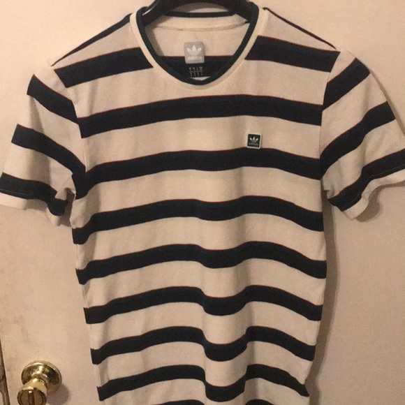 T-shirt - Picture 1 of 3